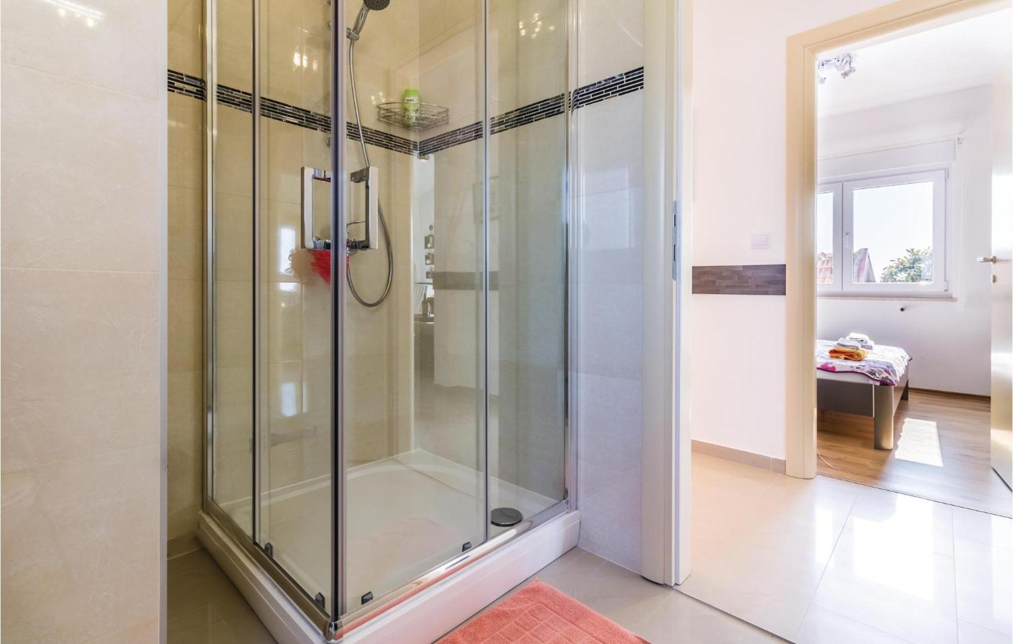 Stunning Apartment In Fazana With House Sea View Luaran gambar