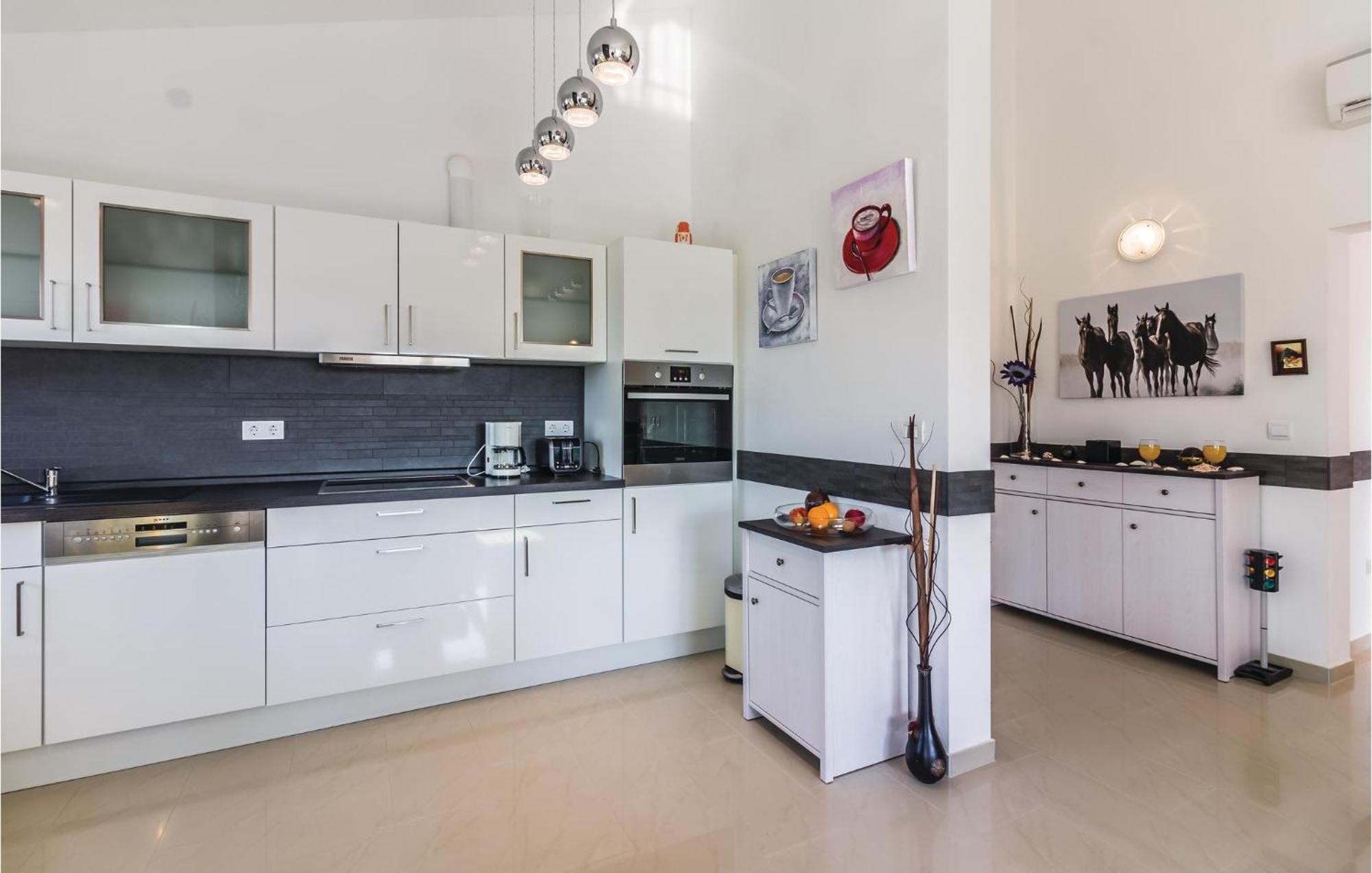 Stunning Apartment In Fazana With House Sea View Luaran gambar